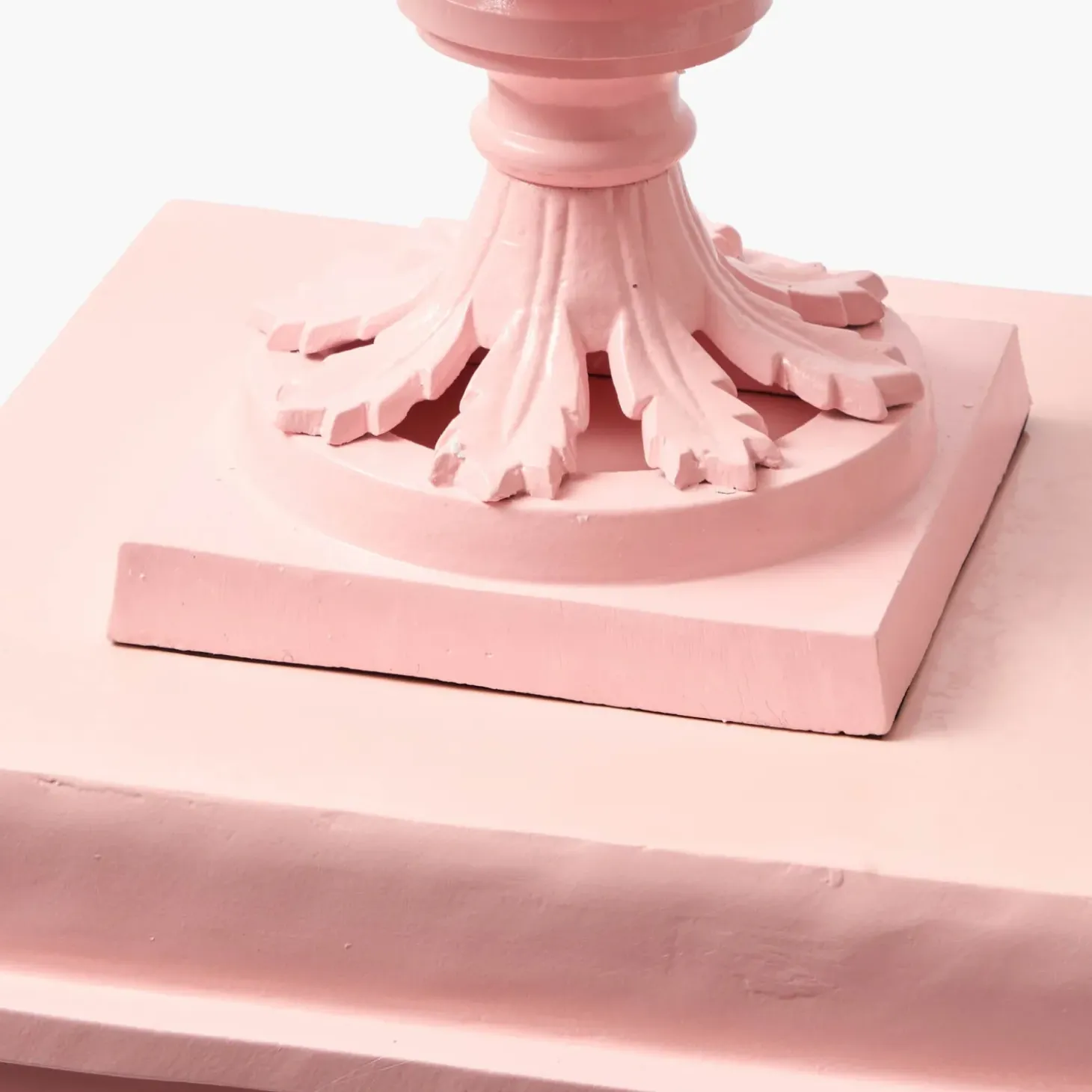 Adelaide Pink Lattice Urn & Pedestal
