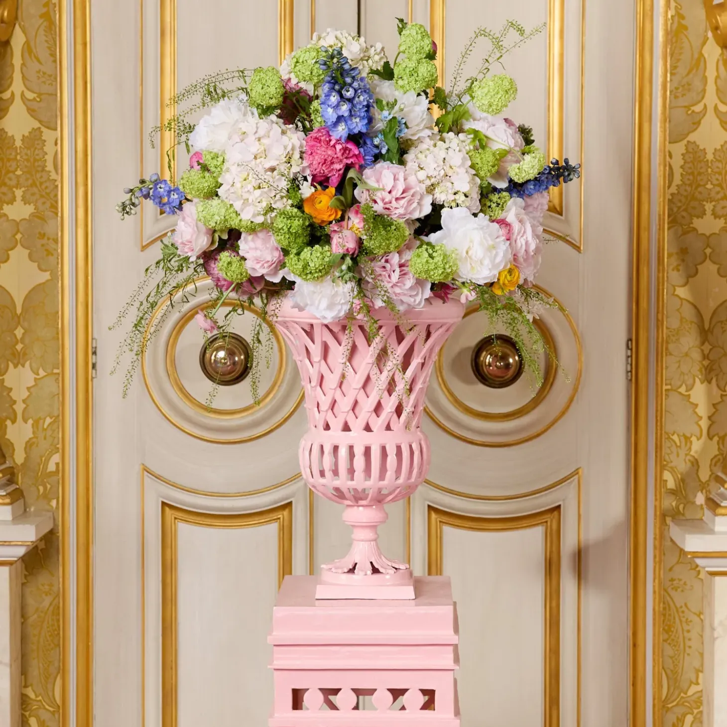 Adelaide Pink Lattice Urn & Pedestal
