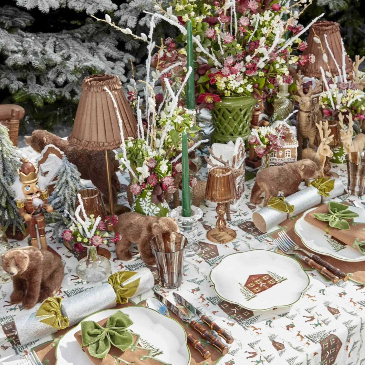 Alpine Chalet Dinner & Starter Plates (Set of 8)