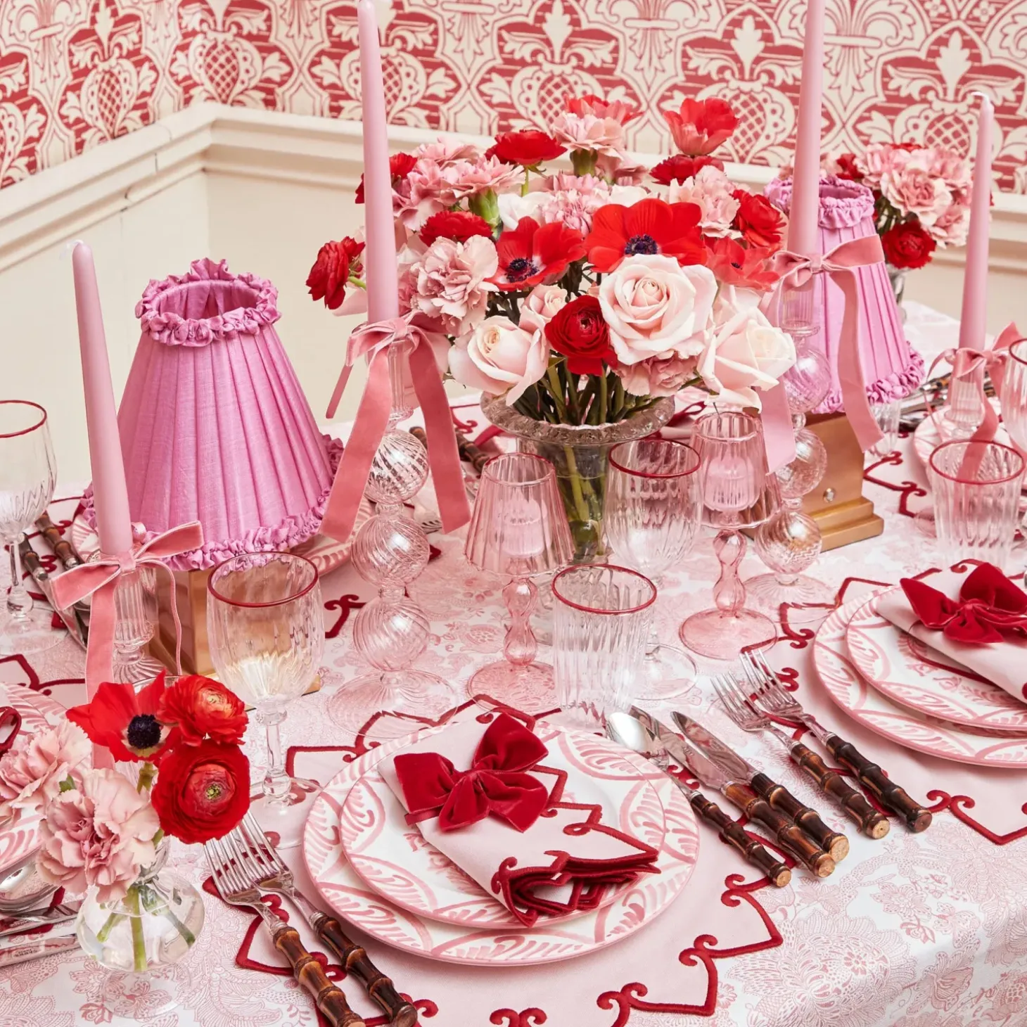 Angelina Pink & Red Napkins (Set of 4)