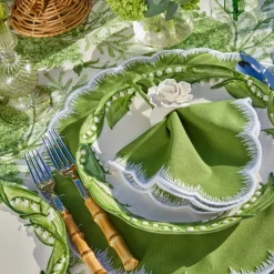 Apple Green Isabella Round Placemats & Napkins (Set of 4)