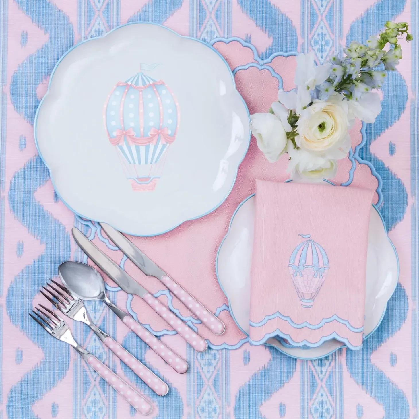 Bea Balloon Dinner Plates (Set of 4)