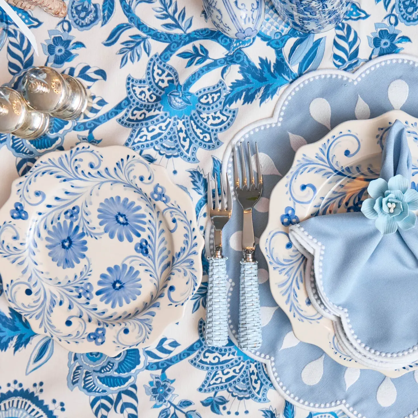 Blue Flowers Dinner & Starter Plates (Set of 8)