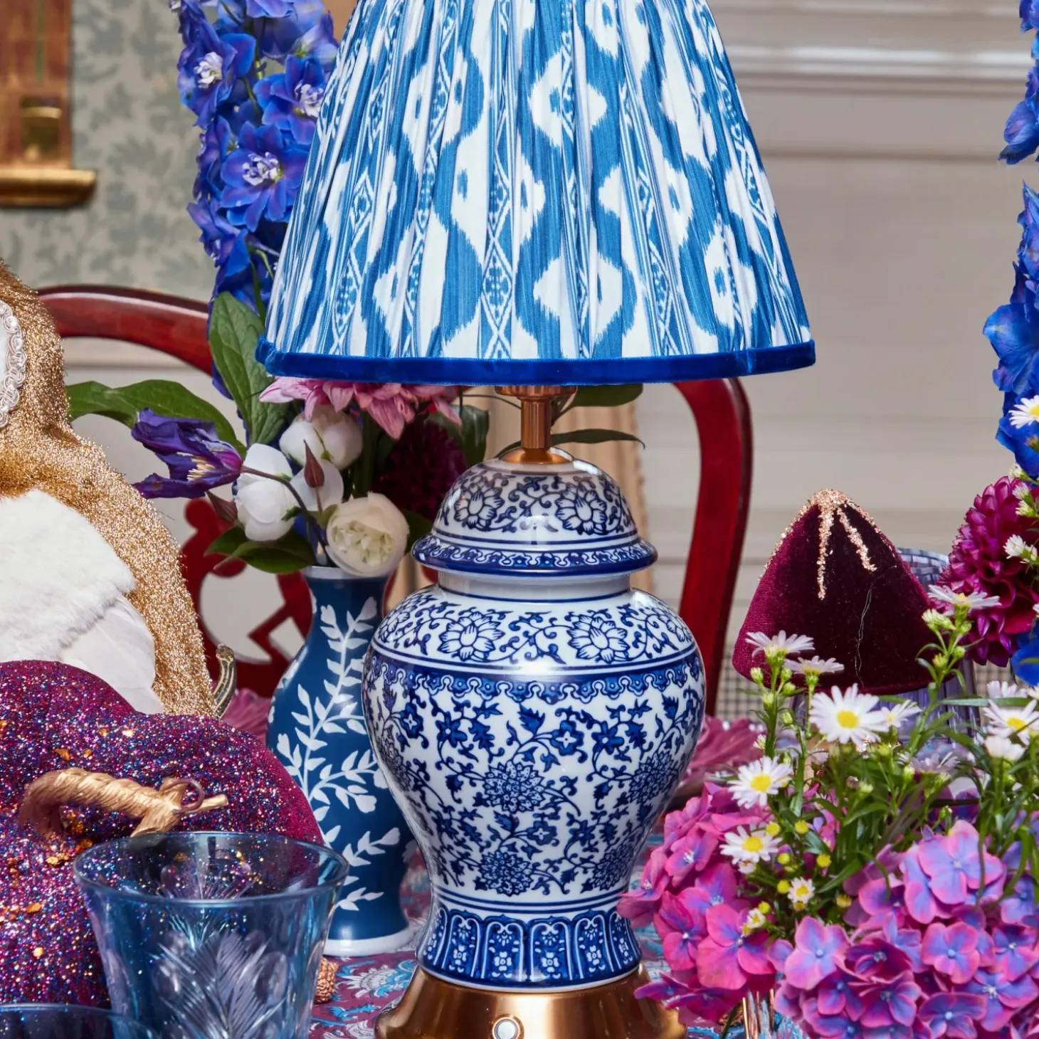 Chinoiserie Rechargeable Lamp & Cobalt Ikat Shade (22cm)