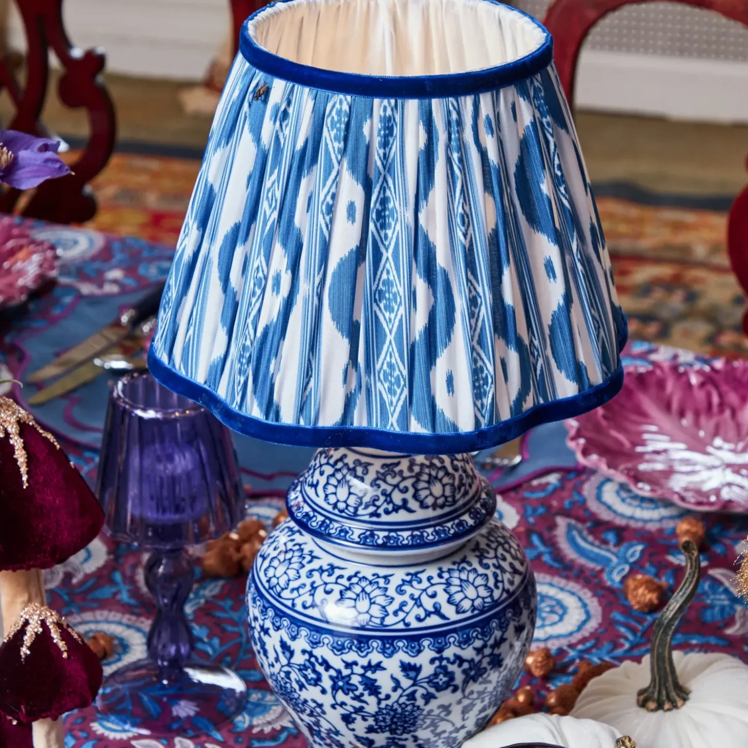 Chinoiserie Rechargeable Lamp & Cobalt Ikat Shade (22cm)
