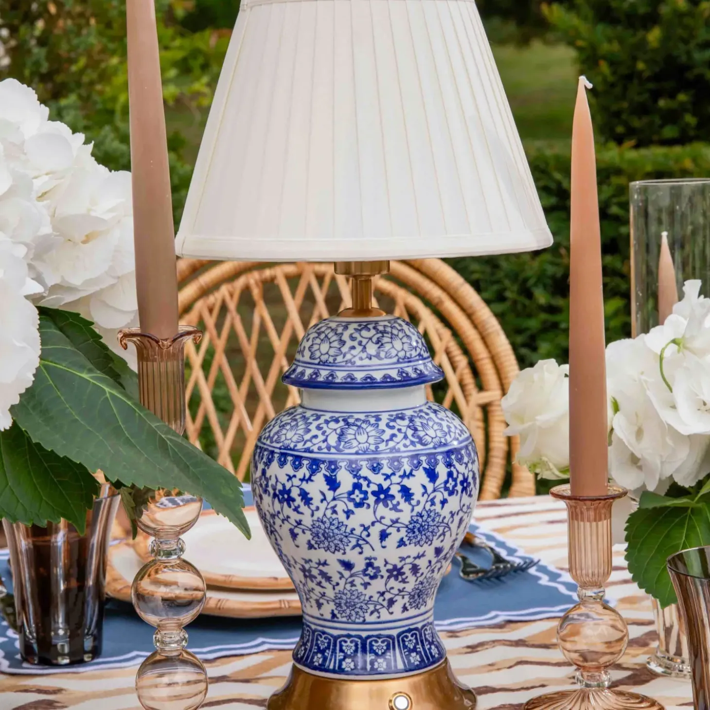 Chinoiserie Rechargeable Lamp & Cream Shade (22cm)