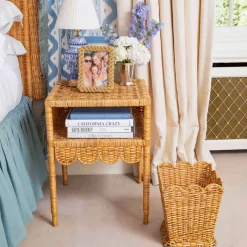 Chinoiserie Rechargeable Lamp & Cream Shade (22cm)