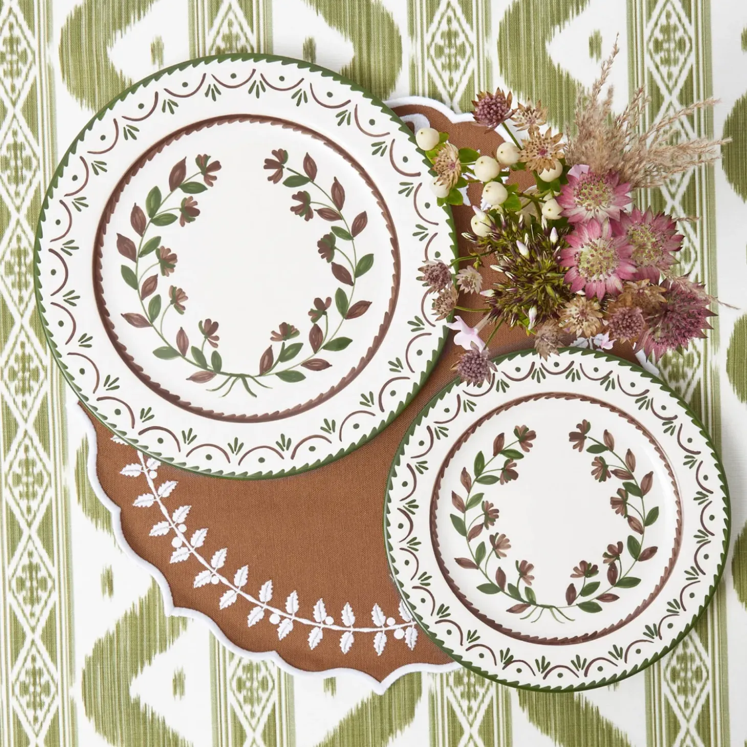 Chocolate Bow Laurel Placemats (Set of 4)