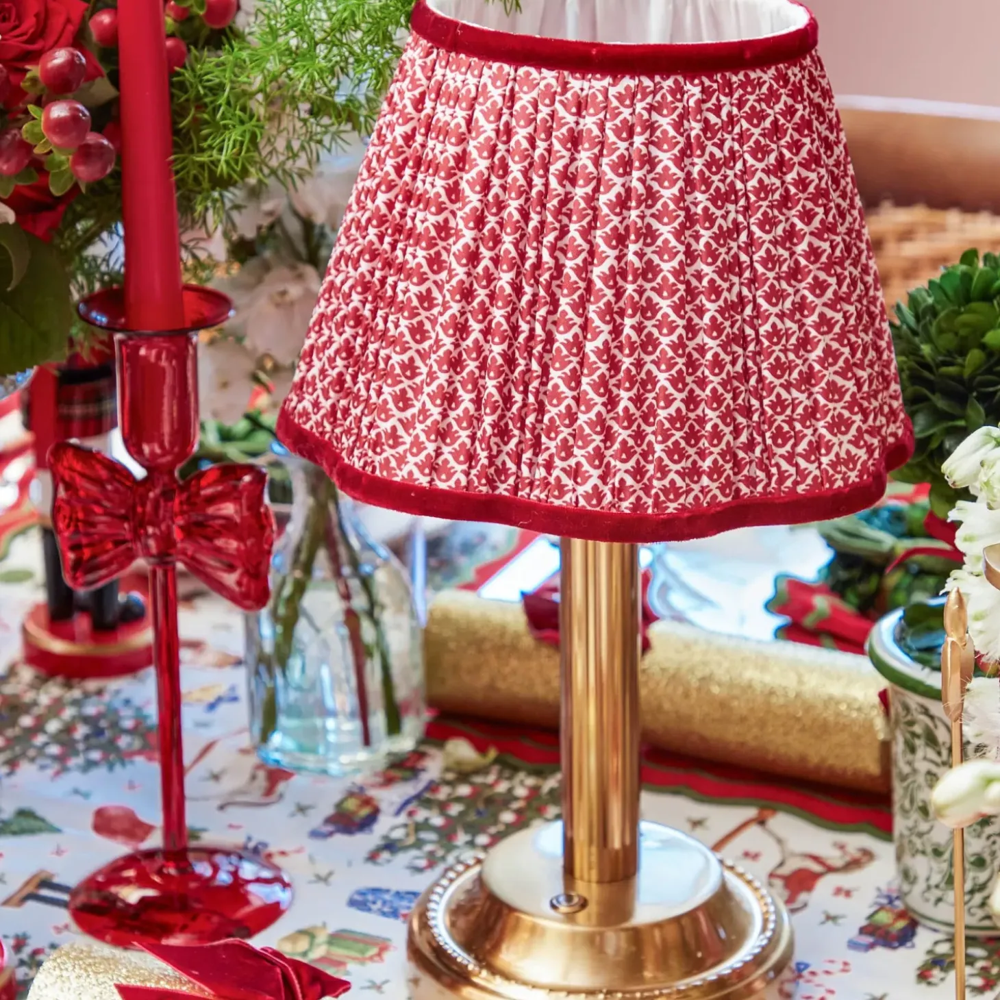 Corinthian Rechargeable Lamp