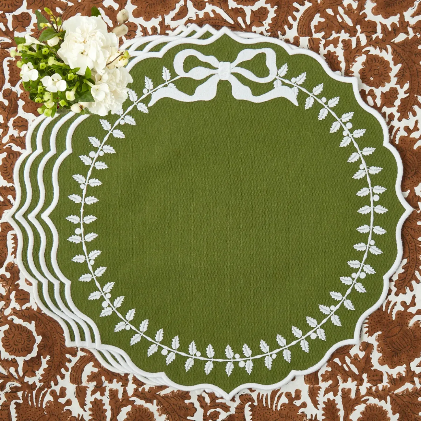 Green Bow Laurel Placemats (Set of 4)