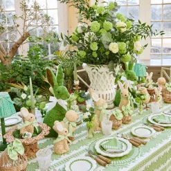 Green Laurel Placemats & Napkins (Set of 4)