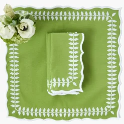 Green Laurel Placemats & Napkins (Set of 4)