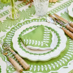 Green Laurel Placemats & Napkins (Set of 4)