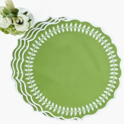 Green Laurel Placemats & Napkins (Set of 4)