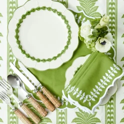 Green Laurel Placemats & Napkins (Set of 4)
