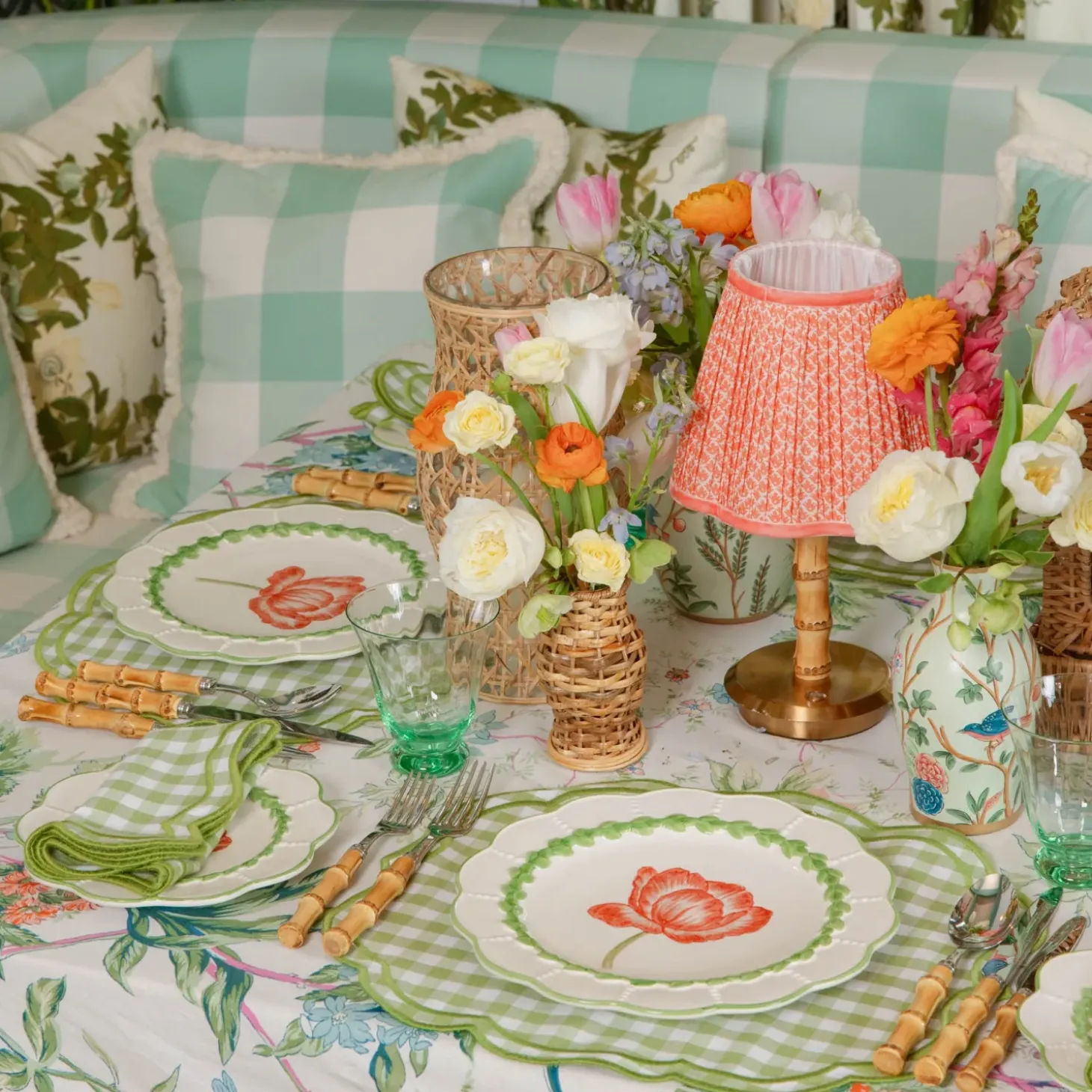 Green Laurel Tulip Dinner Plates (Set of 4)