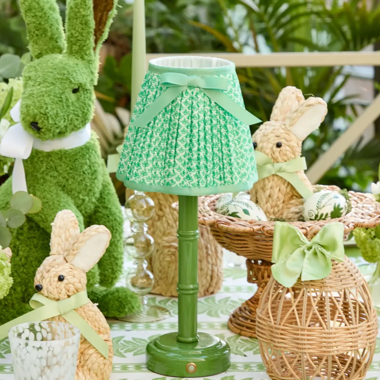 Green Leonora Lacquer Rechargeable Lamp with Green Lotus Bow Shade (18cm)