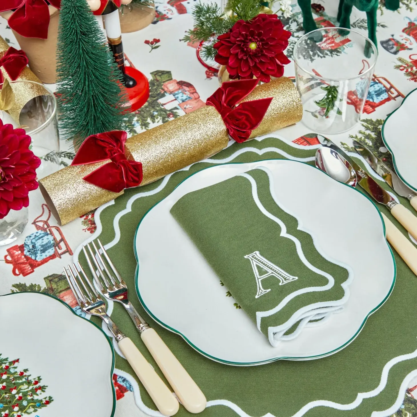 Katherine Green Napkins (Set of 4)