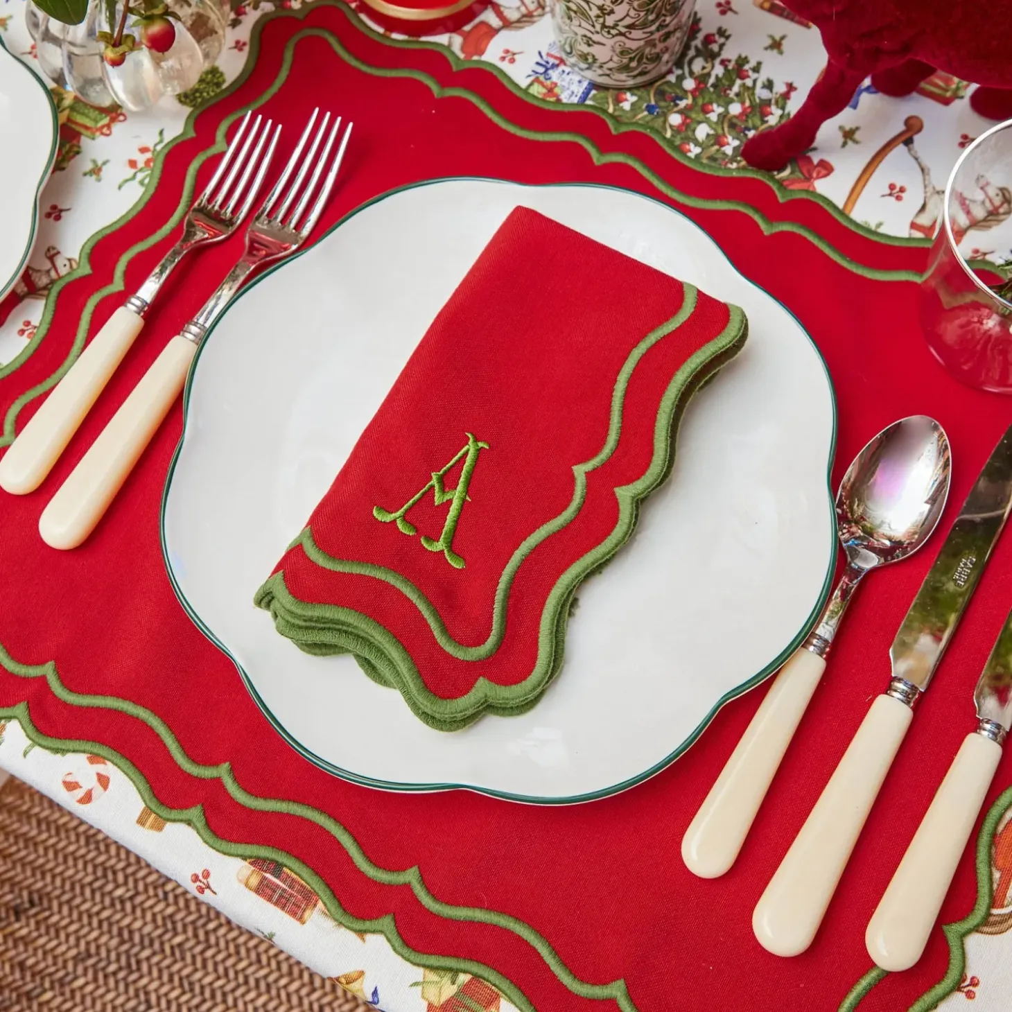 Katherine Red & Green Napkins (Set of 4)