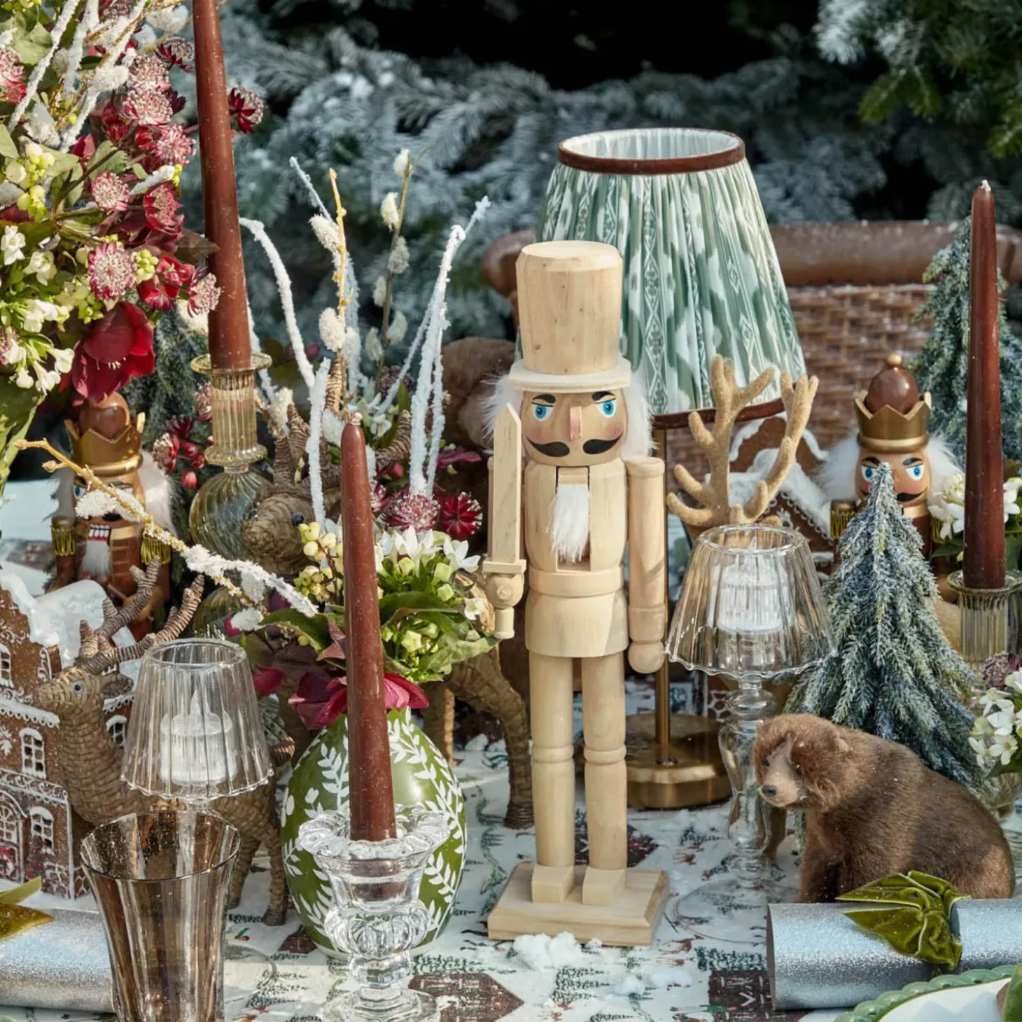 Large Natural Wooden Nutcracker (Pair)