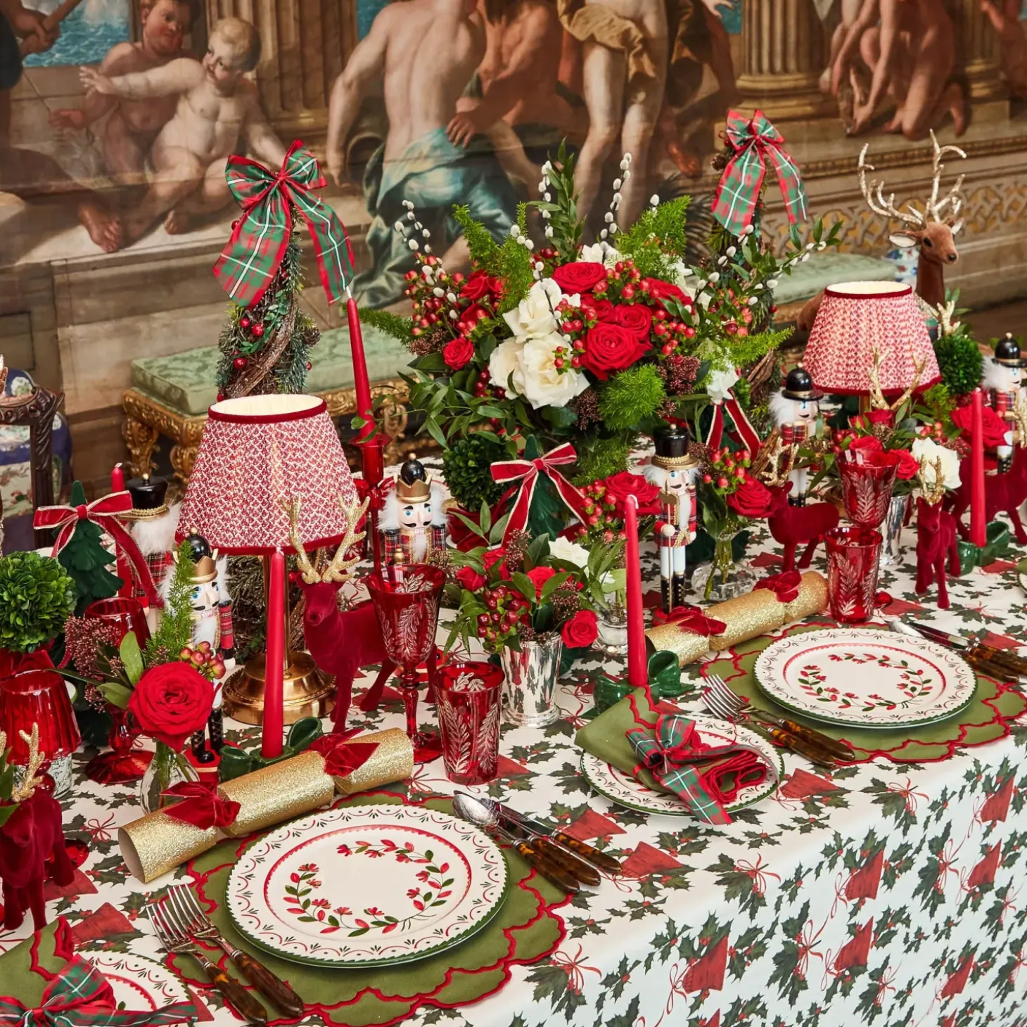 Lily Green & Red Napkins (Set of 4)