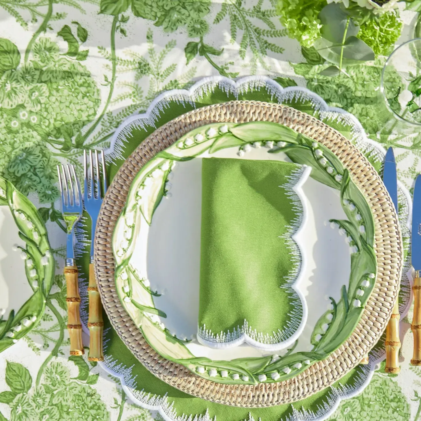 Lily of the Valley Dinner & Starter Plates (Set of 4)