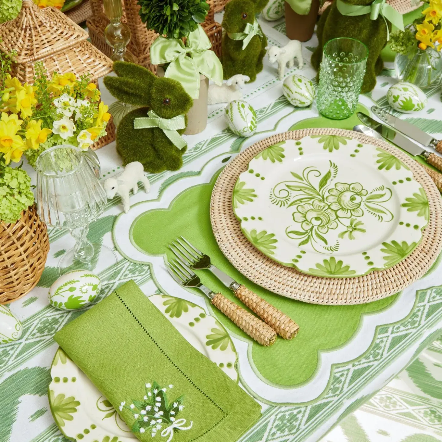 Lily of the Valley Green Linen Napkins (Set of 4)