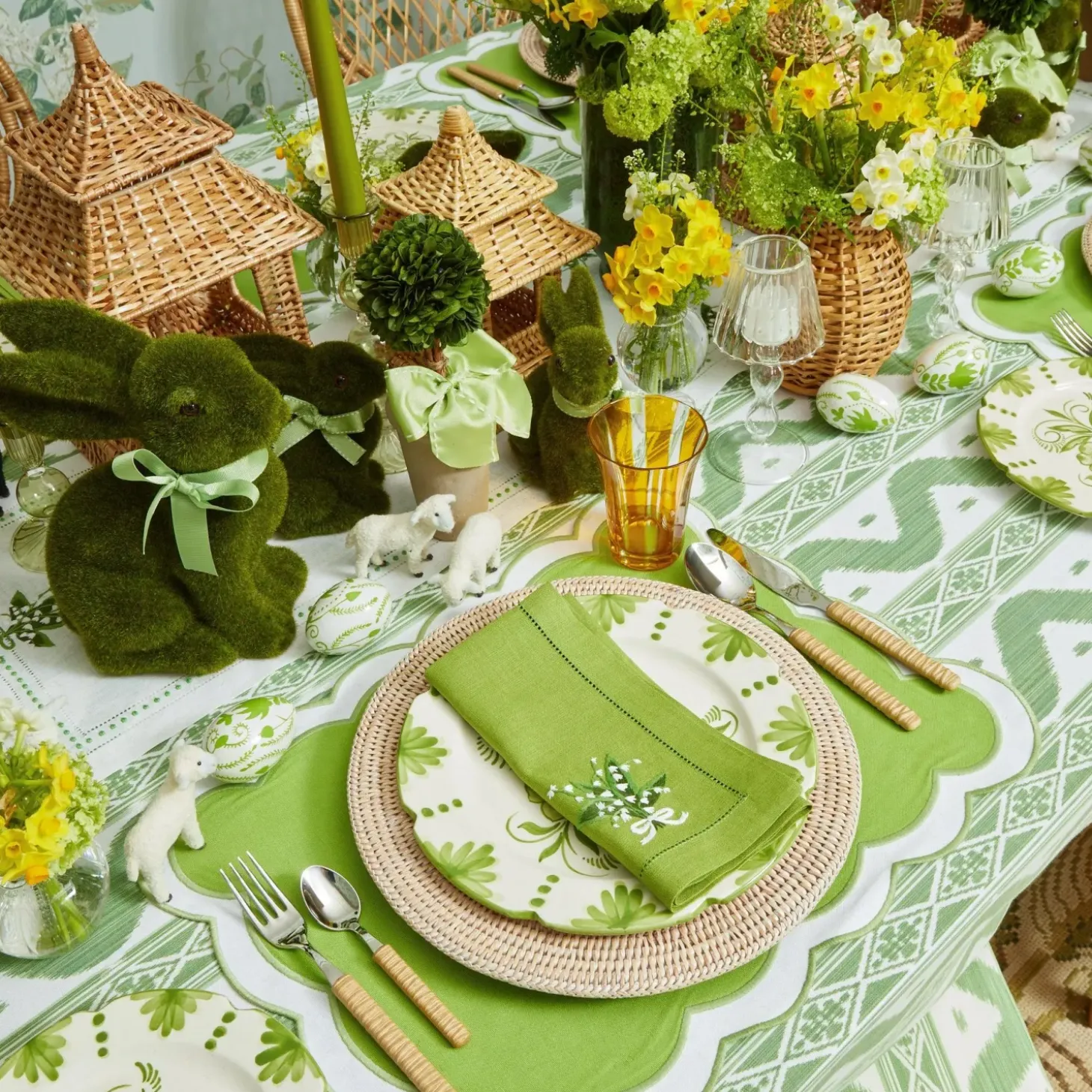 Lily of the Valley Green Linen Napkins (Set of 4)