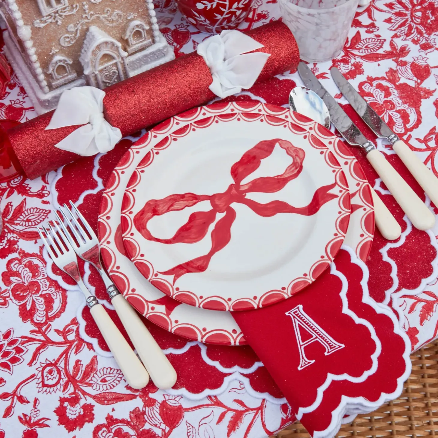 Marilyn Red Bow Starter Plates (Set of 4)