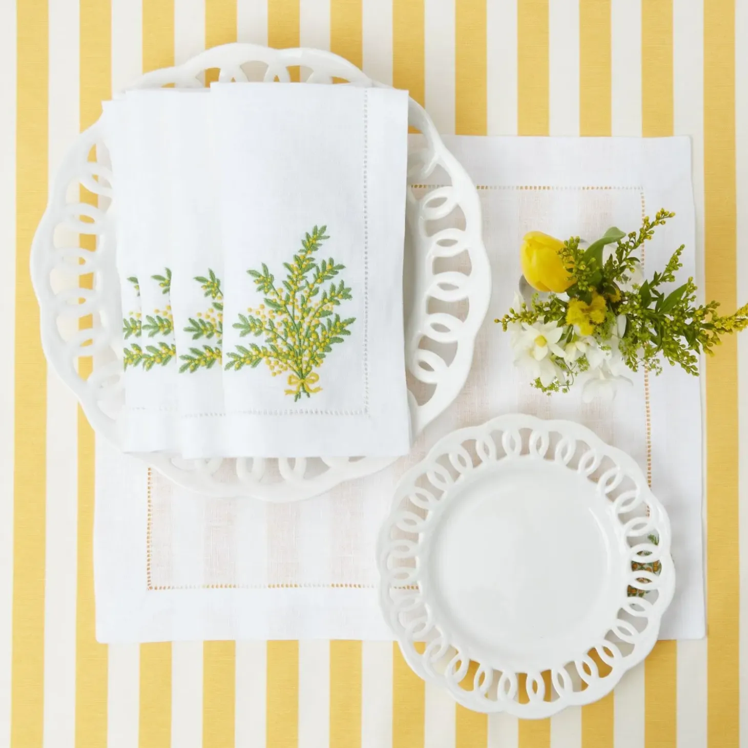 Mimosa White Linen Napkins (Set of 4)