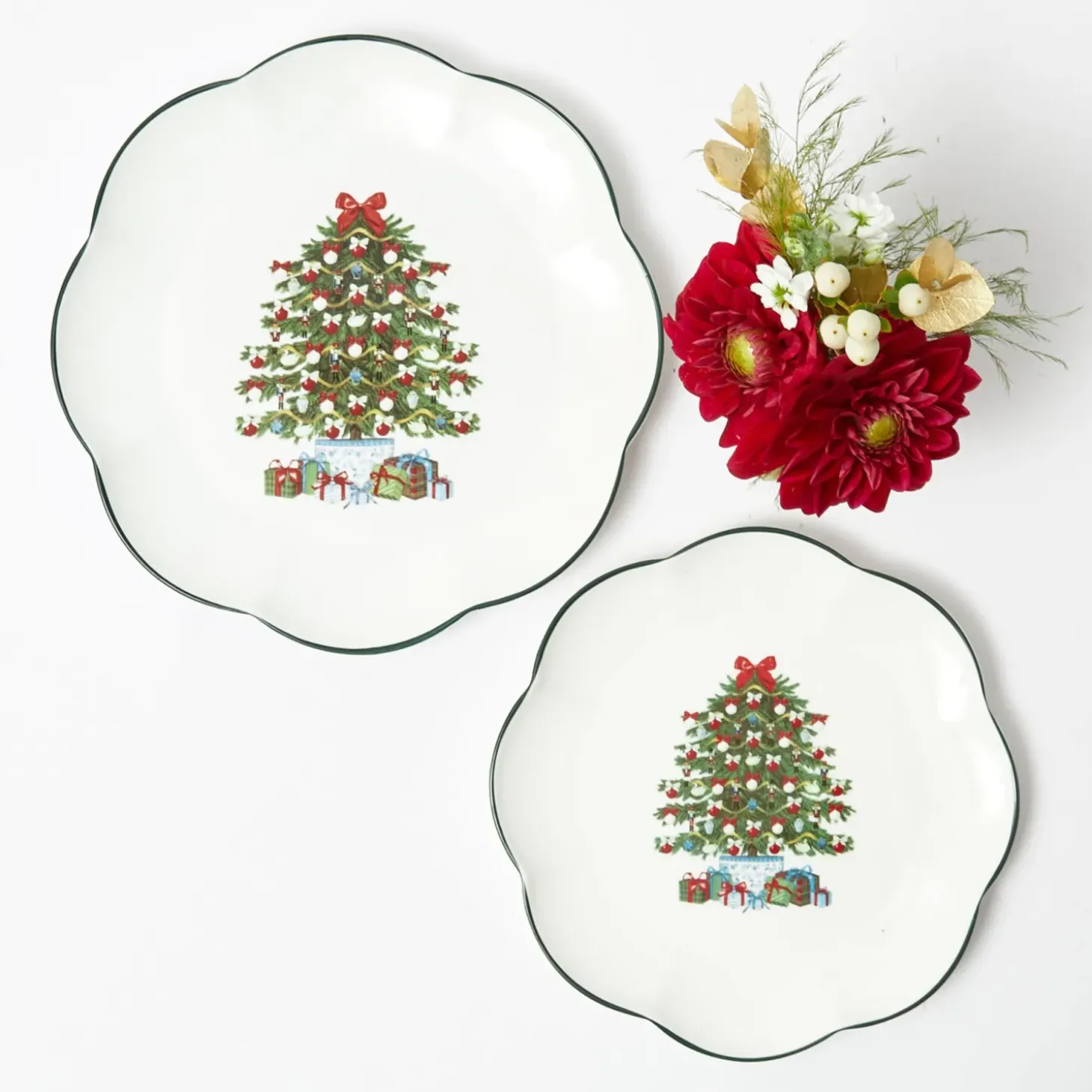 Mrs. Alice Christmas Tree Starter Plate