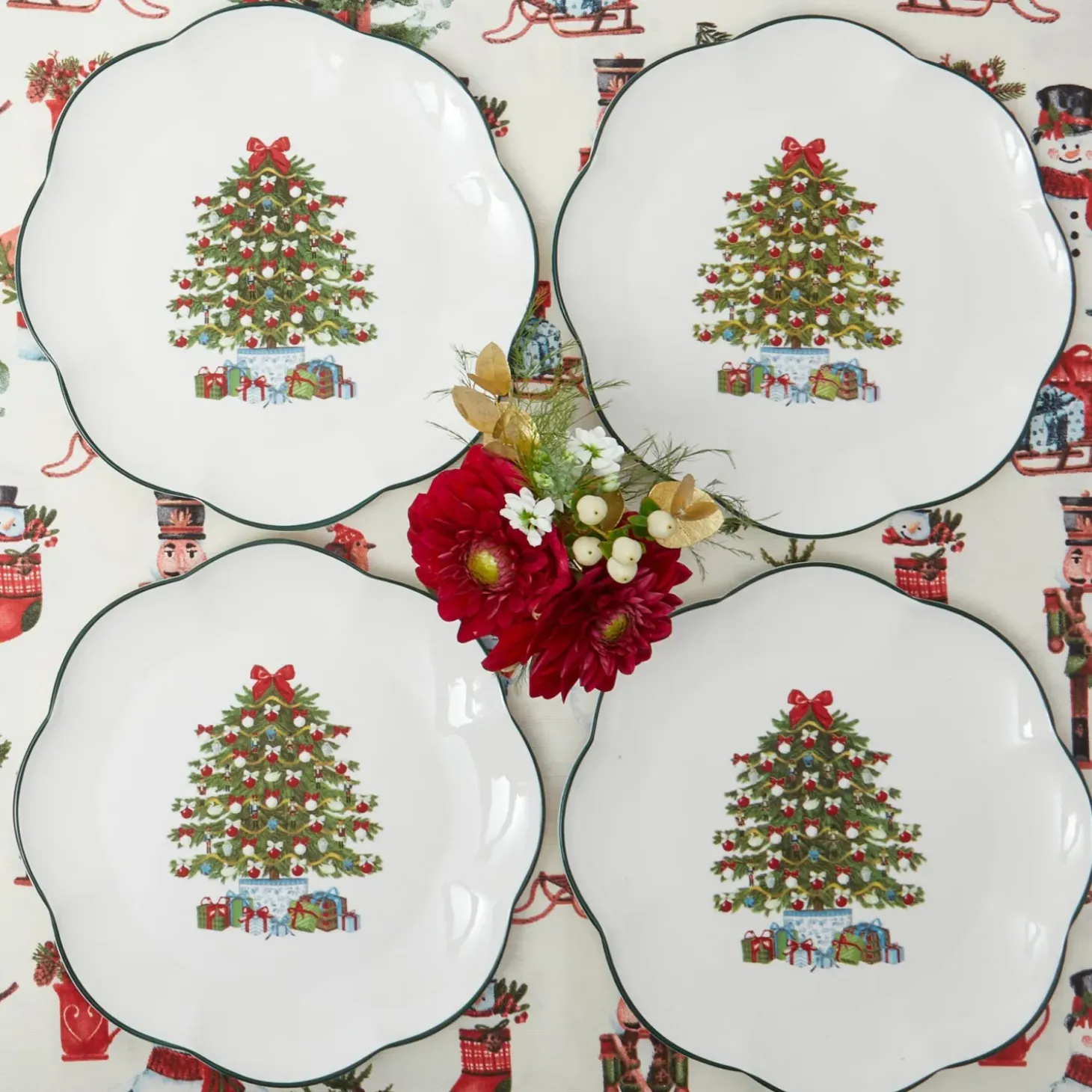 Mrs. Alice Christmas Tree Dinner Plate