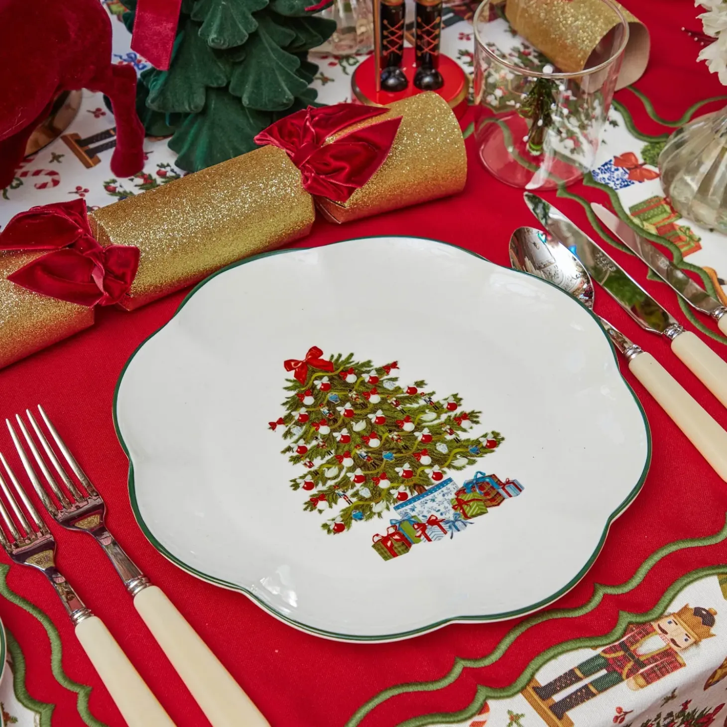 Mrs. Alice Christmas Tree Dinner Plate