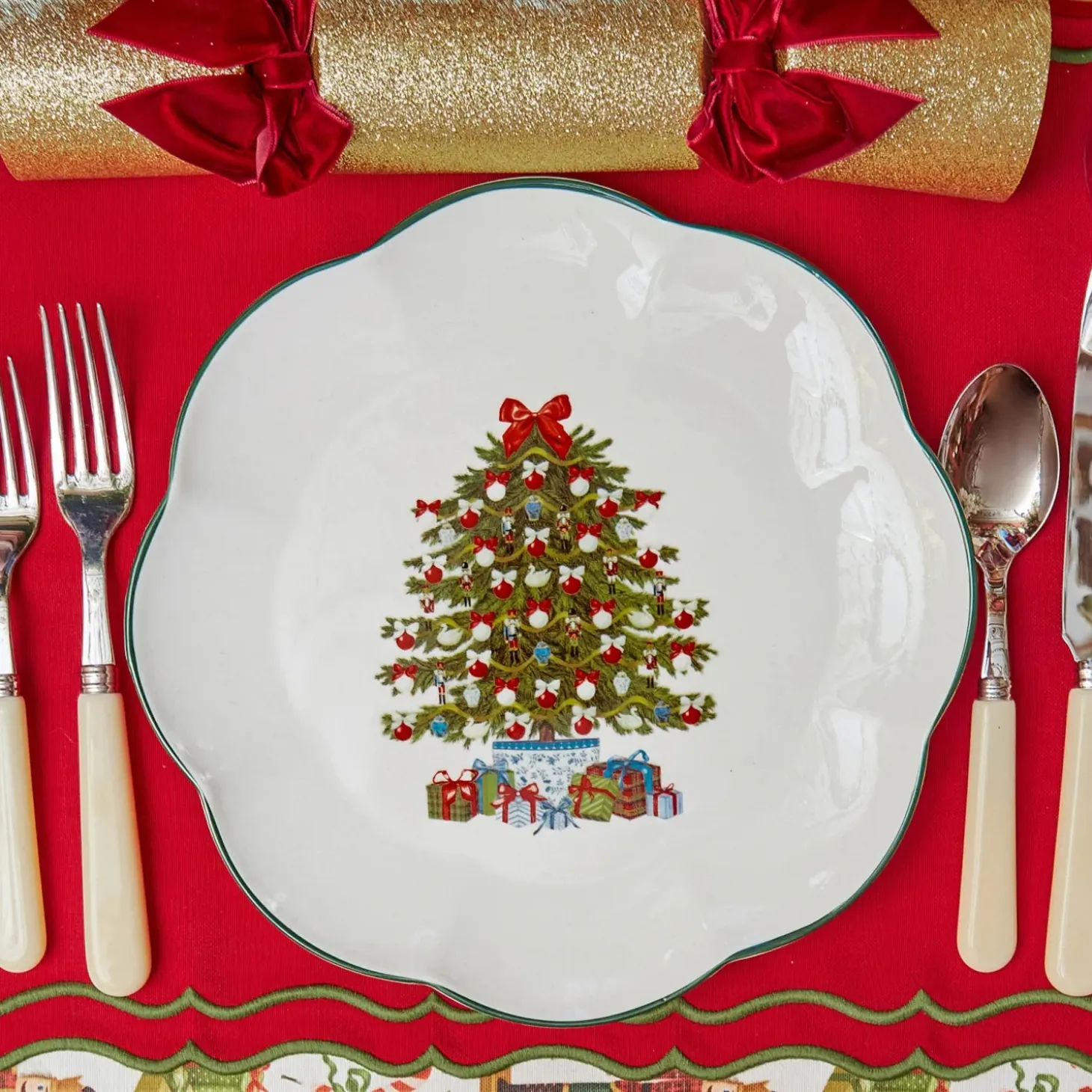 Mrs. Alice Christmas Tree Dinner Plate