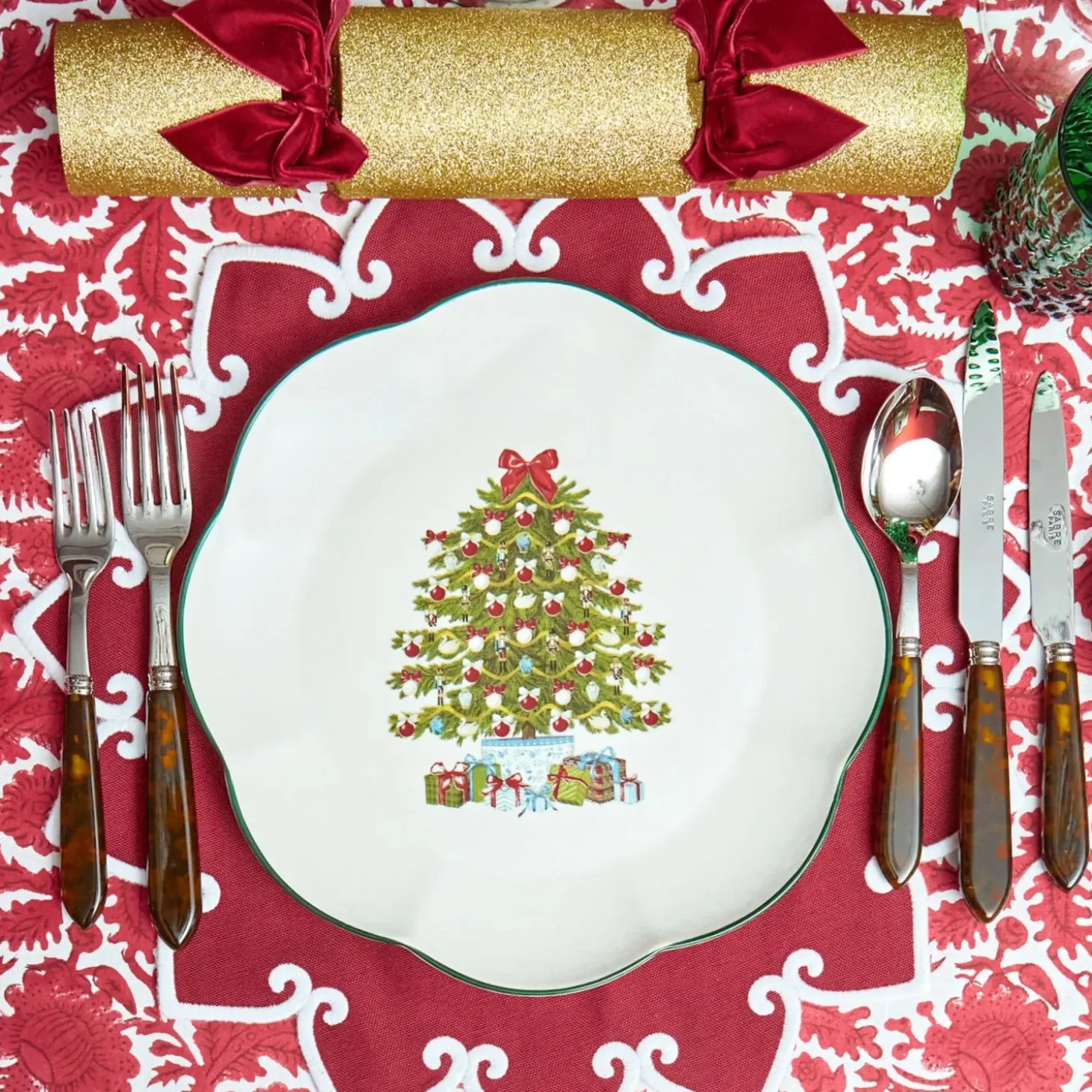 Mrs. Alice Christmas Tree Dinner Plate (Set of 4)