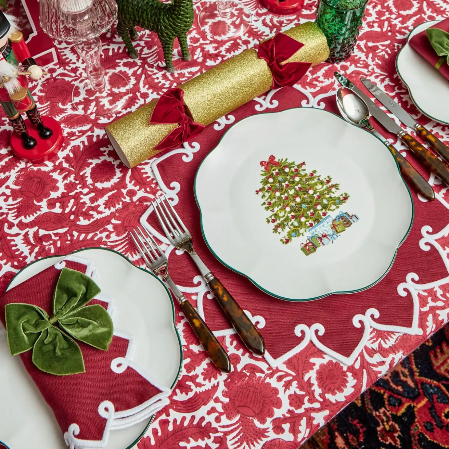 Mrs. Alice Christmas Tree Dinner Plate (Set of 4)