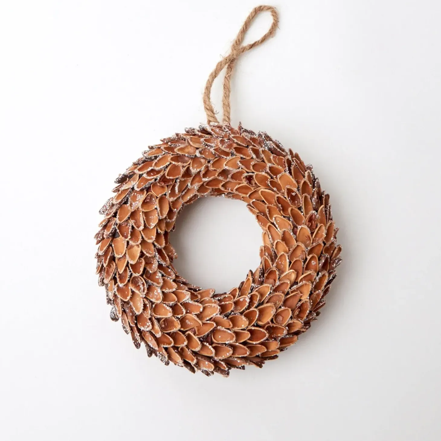 Nutshell Glitter Wreath (Set of 4)