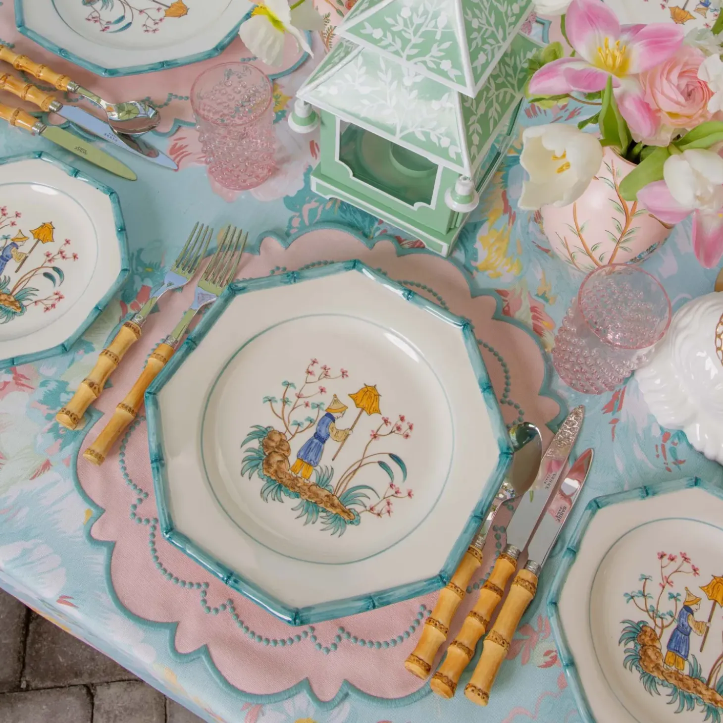 Patricia Bamboo Dinner Plate