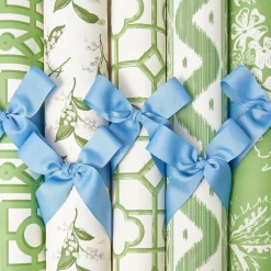 Pebble Lily of the Valley Wallpaper
