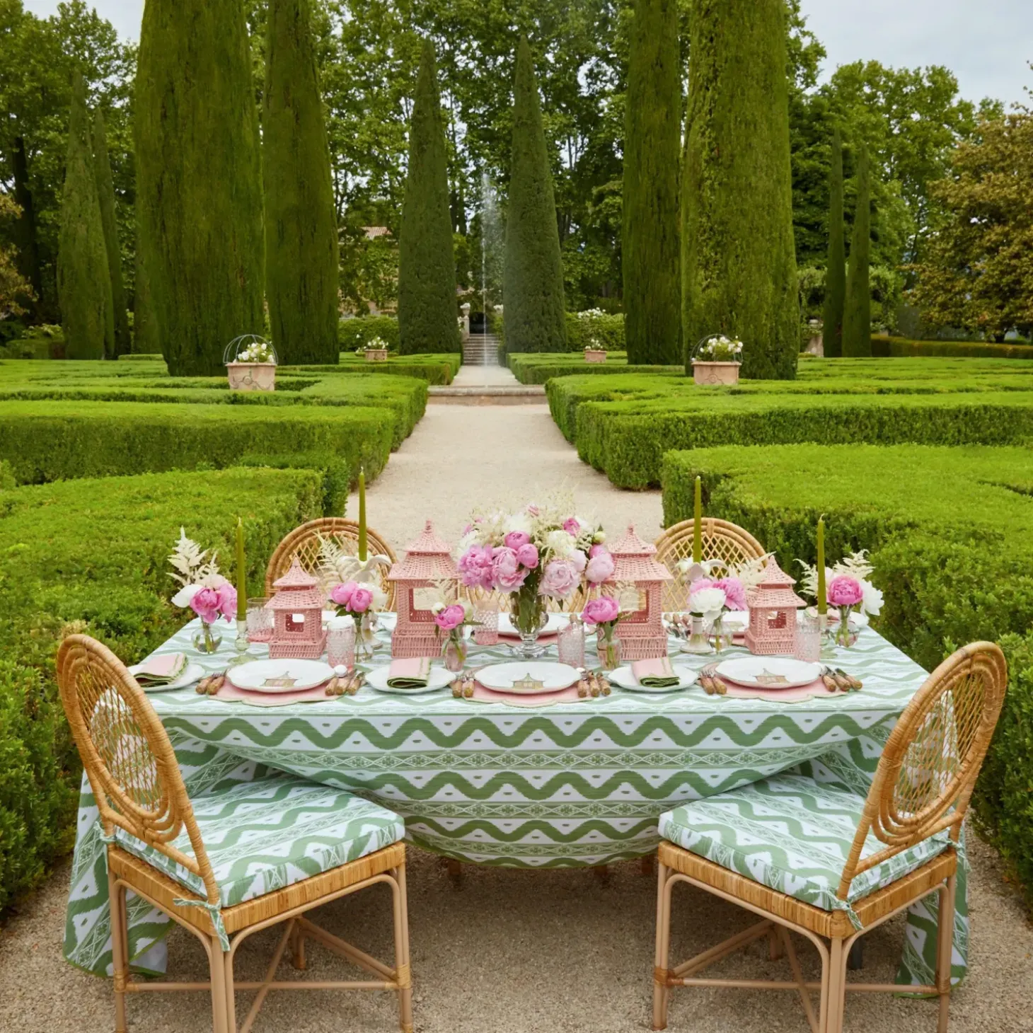 Pink & Green Pagoda Dinner Plates (Set of 4)