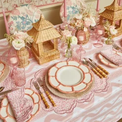 Pretty In Pink Candlescape