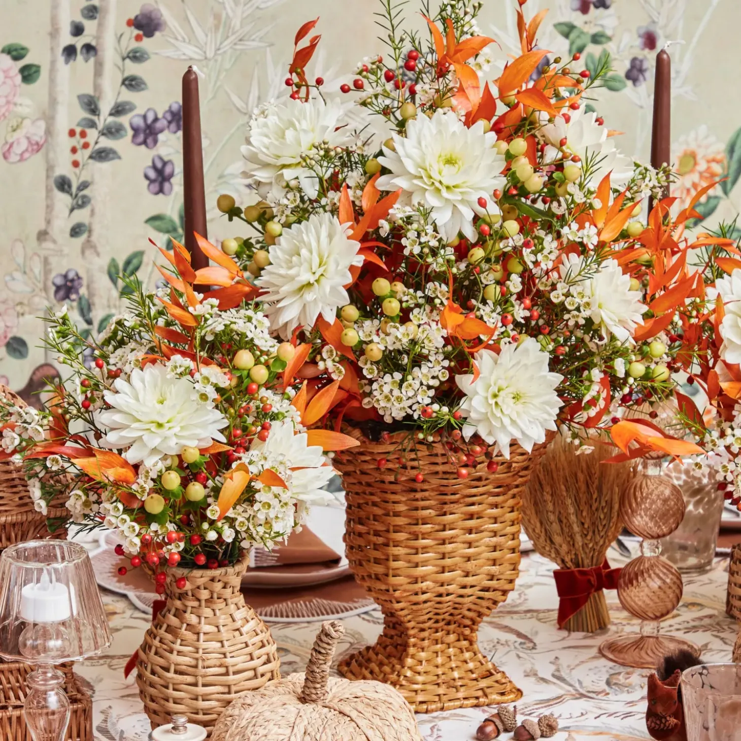 Rattan Pagoda & Urn Vase Set