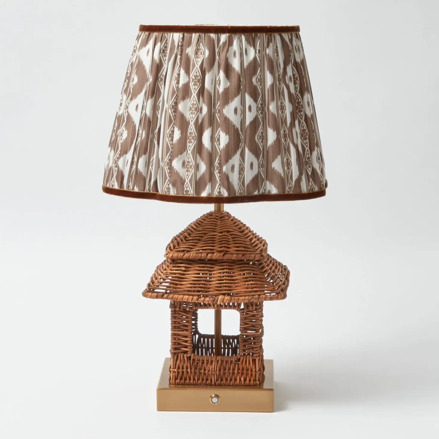 Rattan Rechargeable Pagoda Lamp