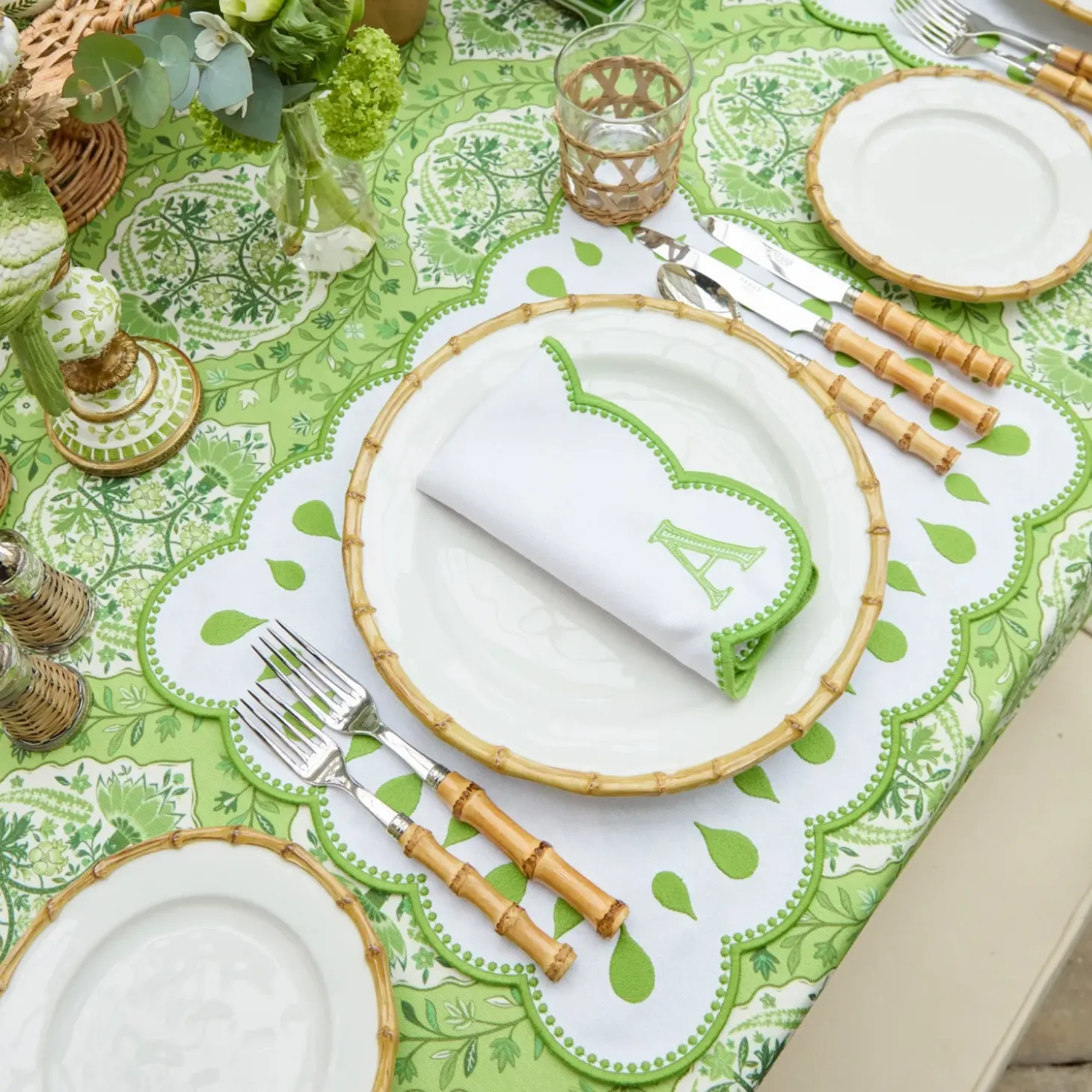 Rectangular Bettina White Placemats & Napkins (Set of 4)