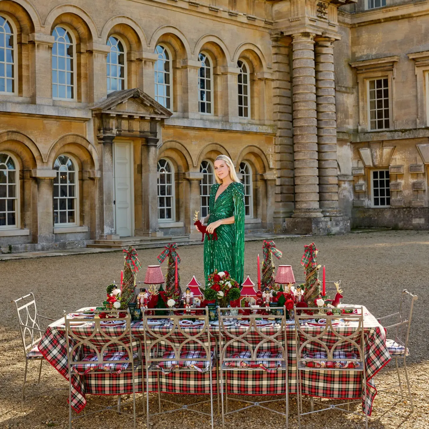 Red Bow Laurel Placemats & Napkins (Set of 4)