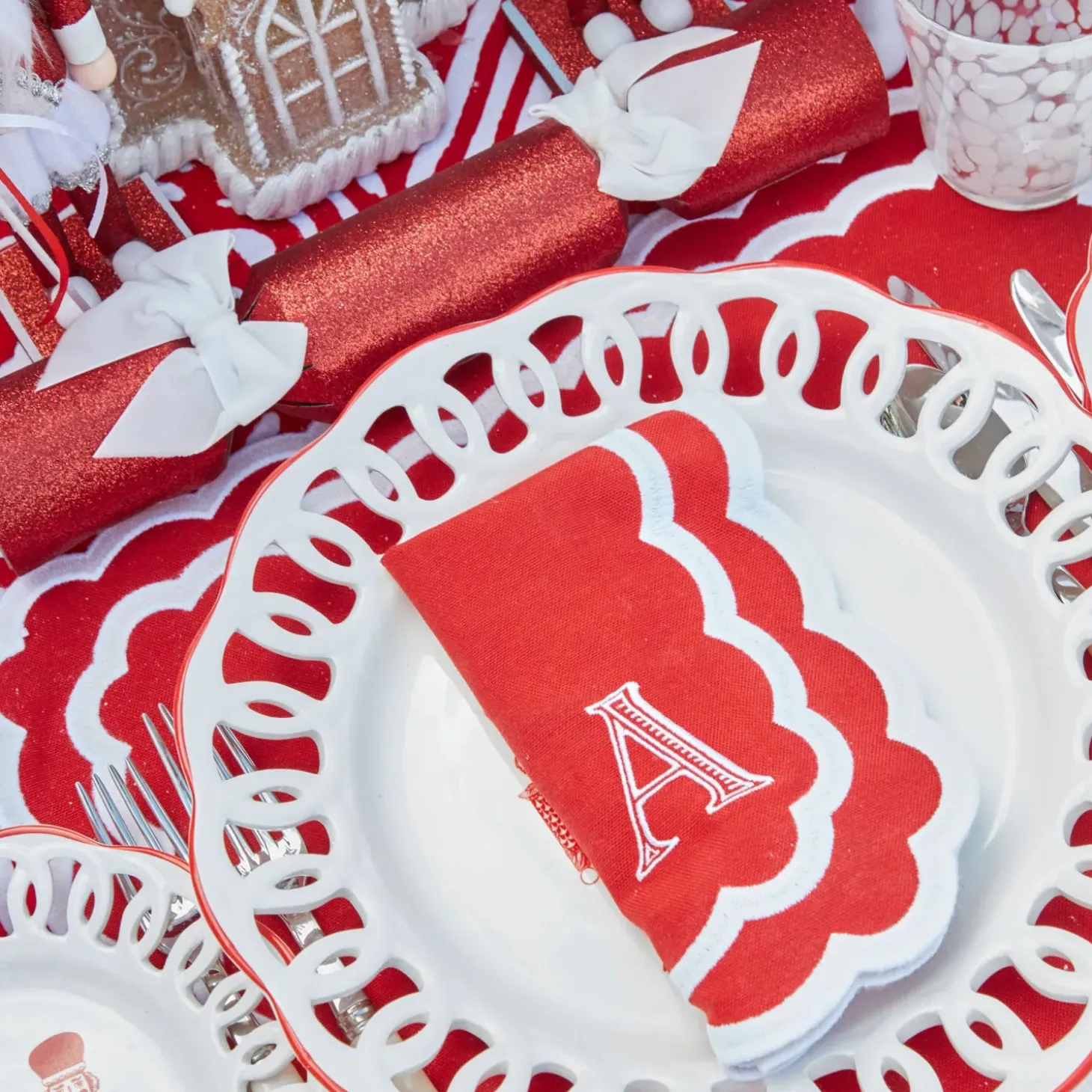 Red Glitter Crackers With White Velvet Bows (Set of 6)