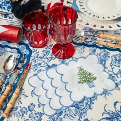 Scalloped Christmas Tree Cocktail Napkins (Set of 4)