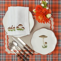 Scalloped Mushroom Starter Plate (Brown)
