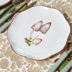 Scalloped Mushroom Starter Plates (Set of 4)