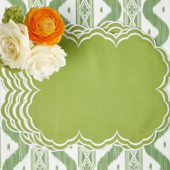 Serena Apple Green Scalloped Placemats (Set of 4)